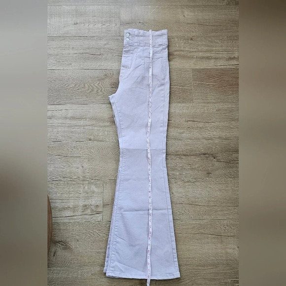 NWT Free People Jayde Jeans - High Rise, Flare Leg lavender - Picture 6 of 10